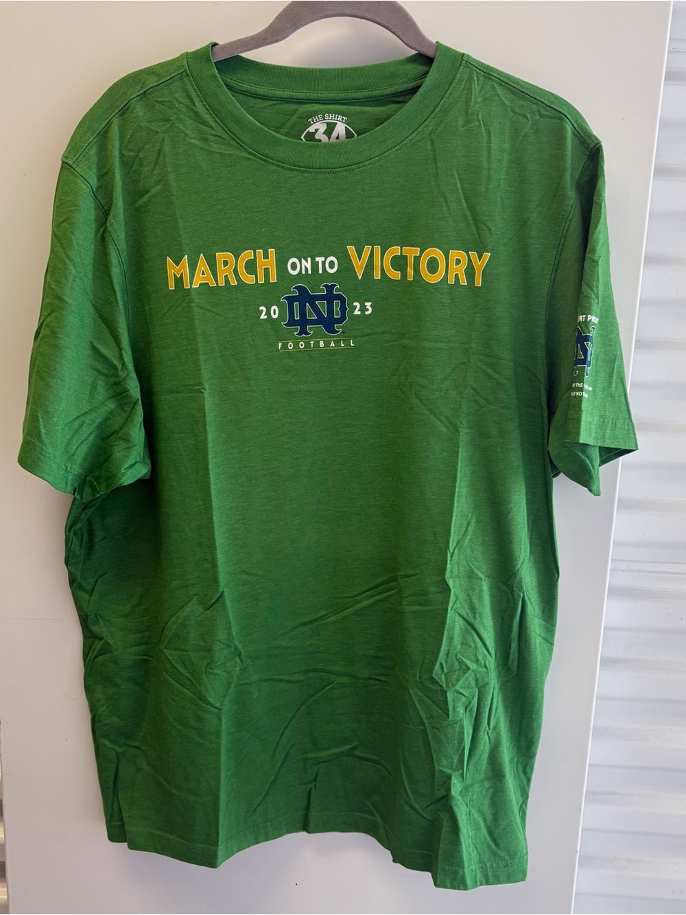 Notre Dame men’s shirt size Xl
